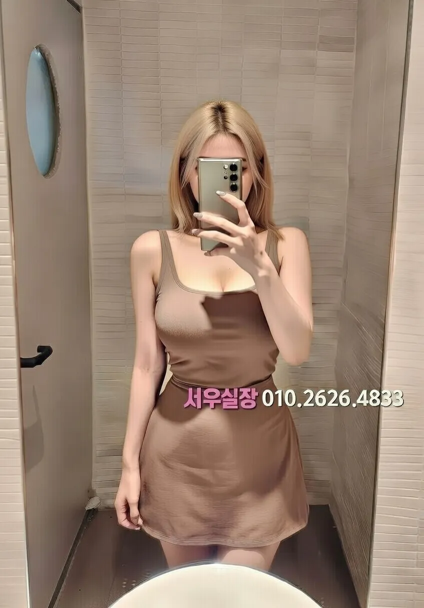 안산 프리미엄 가라오케 노래방 럭셔리 룸 음향 시설 1